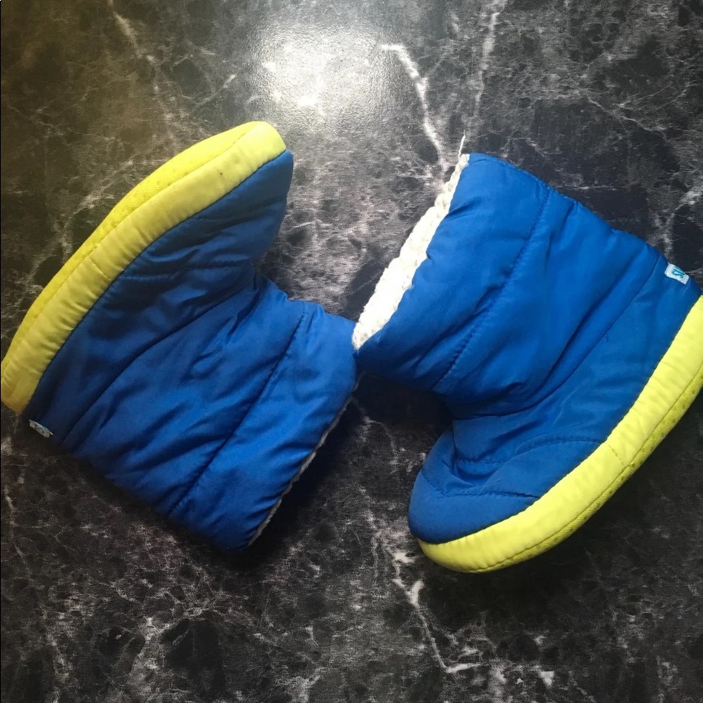 Warm boots